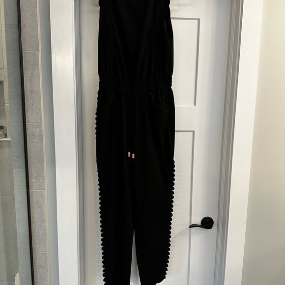 Size 1 Ted Baker London Scalloped Jump Suit- Like new! - Picture 2 of 3